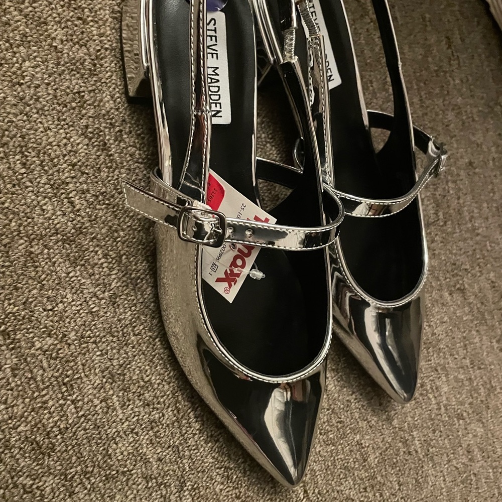 Steve Madden Metallic Silver Heels